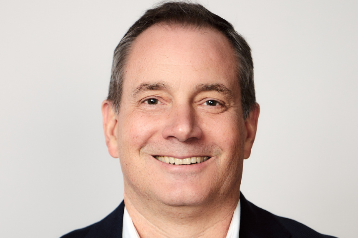 chris lynch headshot